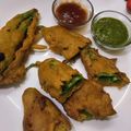 Nitesh Tandon का कुकस्नैप जब उन्होंने शिमला मिर्च के पट्टी पकौड़े (Shimla mirch ke Patti pakode recipe in hindi) बनाया था।
