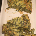 El cooksnap de mis-cocteles cuando hizo Tortilla de espinacas con taquitos de beicon y virutas de jamón.