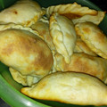 El cooksnap de Meel Oviedo cuando hizo Empanadas criollas fritas. Viva la patria!!!.