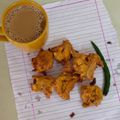 Preeti Sahil Gupta का कुकस्नैप जब उन्होंने प्याज के पकौड़े (Pyaz ke pakode recipe in hindi) बनाया था।