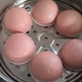 Cooksnap Zaini Bulin semasa beliau membuat Pau inti kacang merah.