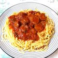 Cooksnap από 𝒳𝓇𝓊𝓈𝑜𝓊𝓁𝒶 𝒦𝑜𝓃𝓉𝑜𝓅𝑜𝓊𝓁𝑜𝓊 στη συνταγή Μακαρόνια με σάλτσα και χωριάτικο λουκάνικο