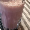 Rehana Wasim's cooksnap of when they made Strawberry n yogurt smoothie.