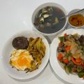 Cooksnap của Minh Hằng khi họ làm theo món Đổi Gió Với Steak Burger và Khoai Tây Nướng Thảo Mộc