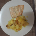 El cooksnap de Sara Diaz cuando hizo Salmón al horno con patatas y cebolla.