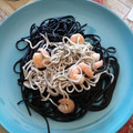 El cooksnap de José Luis Ramos cuando hizo Espaguetis negros con gulas y gambas al ajillo.