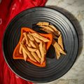 Deepa Paliwal का कुकस्नैप जब उन्होंने नमक पारे (namak pare recipe in Hindi) बनाया था।