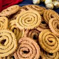 Madhvi Dwivedi का कुकस्नैप जब उन्होंने गेहूं के आटे की चकली(genhu ke aate ki chakli recipe in hindi) बनाया था।
