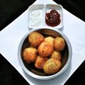 Cooksnap dari Nia d'Kitch untuk resep Kentang keju (chessy potato) yummy.
