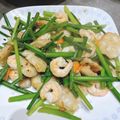 Mica Liu 的 韮菜花炒花枝丸 cooksnap