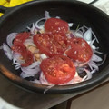 El cooksnap de Patricia Arelly cuando hizo Salmón al horno con cebolla y tomate.