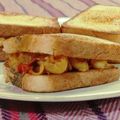 Rafiqua Shama का कुकस्नैप जब उन्होंने पास्ता सैंडविच (Pasta Sandwich recipe in Hindi) बनाया था।