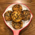 Cooksnap của Ho Thi Hong Van khi họ làm theo món Bánh rán mè khoai lang tím