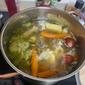 Dóra Szenczi Cooksnap-ja, amikor elkészítette a(z) Húsleves sertéscombból receptet.