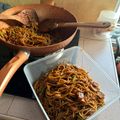 Cooksnap eyka azlin semasa beliau membuat Mee Goreng Mamak.