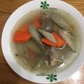 陳秀蘭 的 排骨牛蒡胡蘿蔔湯 cooksnap