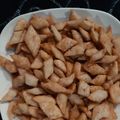 Anupama Maheshwari का कुकस्नैप जब उन्होंने सूजी नमक पारे (Suji Namak pare recipe in Hindi) बनाया था।