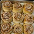 El cooksnap de Jesùs Lúa cuando hizo Roles de canela,pasas y arándanos con jarabe borracho (amasado máquina panificadora).
