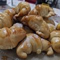 El cooksnap de Florcita🌺 cuando hizo Medialunas con dulce de leche🥐.