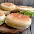 Cooksnap dari Anik P@won Qulo untuk resep English Muffin - No oven, less egg. Vegetarian friendly