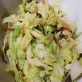 Cooksnap Haiza Mor semasa beliau membuat Kobis Goreng Lazet.