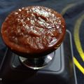 Sarita Singh का कुकस्नैप जब उन्होंने इमली की खट्टी मीठी चटनी (imli ki khatti meethi chutney recipe in Hindi) बनाया था।