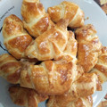 El cooksnap de mabellorenci cuando hizo Croissant de masa de hojaldre sin relleno.