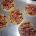 Cooksnap dari dita ummu Khalid untuk resep Pizza Mini