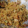 Cooksnap khairol agos semasa beliau membuat Sesimple Mee Goreng.