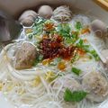 รูป Cooksnap ของ คุณครู มีเกียรติ เวสารัช (ครูต้นดนตรี) เมื่อเขาทำ ก๋วยเตี๋ยวหมูสับลูกชิ้นหมูน้ำใส