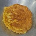 Cooksnap hidayati chemat semasa beliau membuat Telur Dadar Rangup Ala Thai.