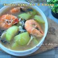 Cooksnap Sesimple Loralin semasa beliau membuat Tumis Labu Air Bersama Udang.