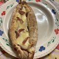 Cooksnap από Dafni Vasiliki Chantzi στη συνταγή Ζύμη για πίτσα και λουκανικοπιτάκια, τυροπιτάκια σαν ψωμένια είναι..!