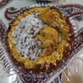 کوک اسنپ ماهان بعد از امتحان کردن عدس پلو با مرغ و کشمش.