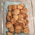 Rita Kocsis Cooksnap-ja, amikor elkészítette a(z) Ünnepi feta sajtos pogácsa 🎄🎉🎁 receptet.
