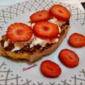 Cooksnap από 𝒳𝓇𝓊𝓈𝑜𝓊𝓁𝒶 𝒦𝑜𝓃𝓉𝑜𝓅𝑜𝓊𝓁𝑜𝓊 στη συνταγή Καλοκαιρινό διαιτητικό σνακ με φέτα και φράουλα
