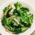 姚佩妘 的 [好菇多多]菇菇炒小白菜 cooksnap