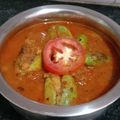 Anjali Chandra (Food By Anjali) का कुकस्नैप जब उन्होंने स्पाइसी मसाला भरवा आलू परवल (Spicy masala bharwan aloo parwal recipe in hindi) बनाया था।