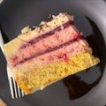 Mona Teiszler Cooksnap-ja, amikor elkészítette a(z) Epres fehércsokis mousse torta, eperzselével, tökmagos piskóta alapon receptet.