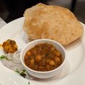 Karan Tripathi (Food Fanatic) का कुकस्नैप जब उन्होंने छोले भटूरे(chole bhature recipe in hindi) बनाया था।