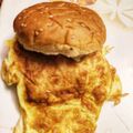 Sonal Sardesai Gautam का कुकस्नैप जब उन्होंने बन ऑमलेट (Bun omlette recipe in hindi) बनाया था।