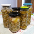 El cooksnap de jluiscaro63 cuando hizo Lágrimas y yemas de vainas de habas en aceite de oliva y Romero.