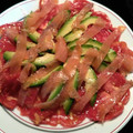 El cooksnap de Cris cuando hizo Carpaccio de tomate y aguacate con salmón ahumado.