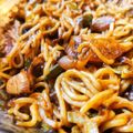 Sonal Sardesai Gautam का कुकस्नैप जब उन्होंने स्पाइसी वेज नूडल्स(spicy veg noodle recipe in hindi) बनाया था।
