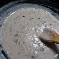 El cooksnap de fmirta cuando hizo Salsa Blanca, cebolla y pimiento verde.
