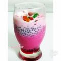 Madhuri Jain's cooksnap of when they made Strawberry falooda.