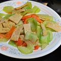 北美liuliu 的 小黃瓜炒甜不辣 cooksnap