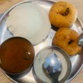 Kavita Mehra का कुकस्नैप जब उन्होंने सांबर बड़ा (sambar vada recipe in Hindi) बनाया था।