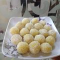 Keshma Raichura's cooksnap of when they made કોકોનટ લડ્ડુ (Coconut Laddu recipe in Gujarati).