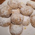 Cocina Latina 's cooksnap of when they made Kourabiedes.